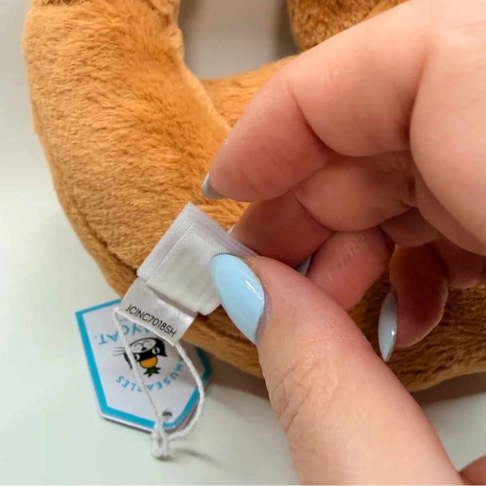 Jellycat amuseables pretzel new with tags - Picture 6 of 9